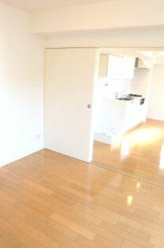 プライムアーバン四谷外苑東 