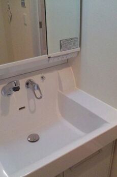 CRYSTAL SQUARE GINZA-2 