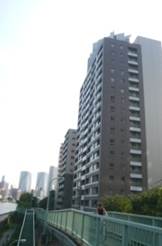 エンブレムコート明石町 