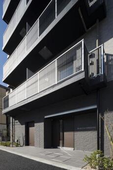 マインズ・コム白金 