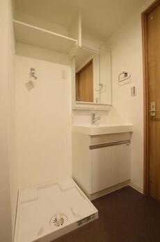 マインズ・コム白金 参考写真