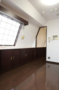 アヴァンティーク銀座東 