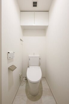 レジディア上野池之端 