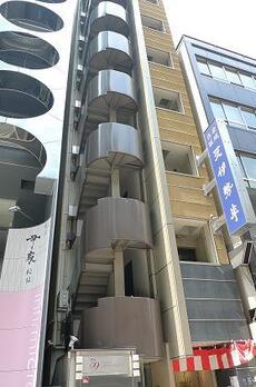 伊勢半ビル 