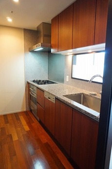 赤坂タワーレジデンス Top of the Hill 