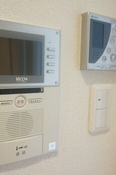 コンフォリア三田トロワ 