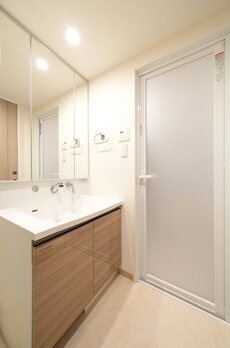 ラクラス日本橋浜町 