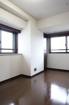 アヴァンティーク銀座東 
