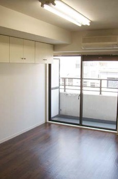 ライオンズマンション新富町第2 