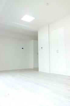 ハイツ新富町 