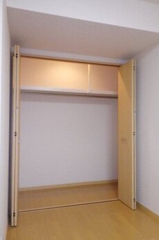 ピアセンティーナ 