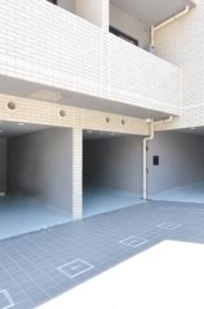 THE LUDLOW NAKAMEGURO 