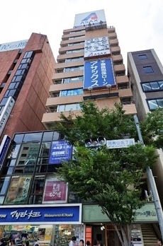 カプリース青山 