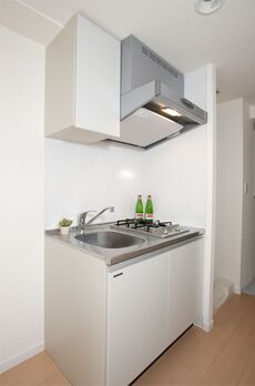 レジディア四谷三丁目 