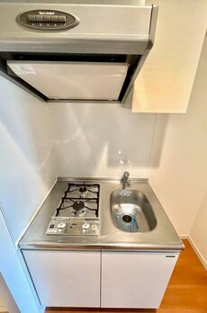 レジディア四谷三丁目 