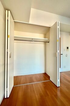 レジディア四谷三丁目 