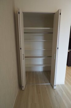 レジディア上野池之端 