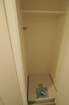 レジディア上野池之端 