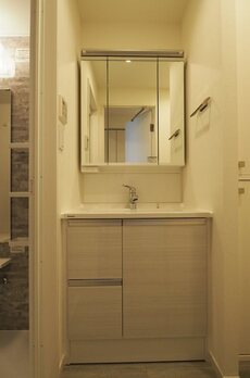 レジディア上野池之端 