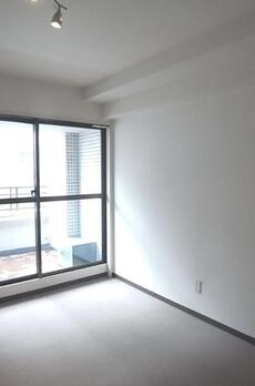 ラミアール赤坂 