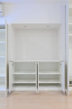 カテリーナ三田タワースイート　ウエストアーク 