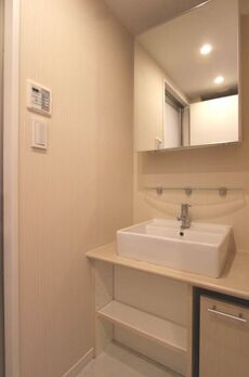 レジディア三軒茶屋 