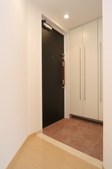 レジディア三軒茶屋 