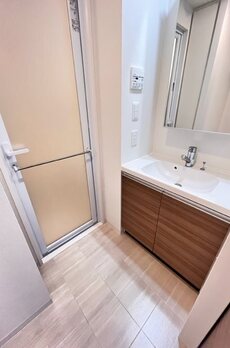 レジディア三軒茶屋Ⅲ 