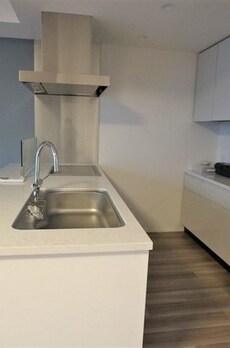 ローレルタワールネ浜松町 