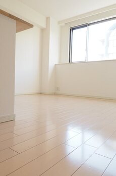 レジディア神田岩本町 