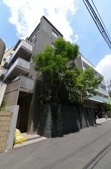 プラウドフラット南青山 