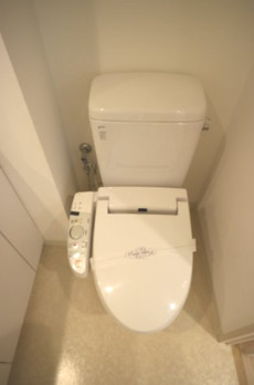 プラウドフラット新宿河田町 