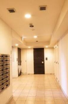 コートレアル三田綱町 