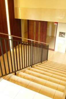 コートレアル三田綱町 