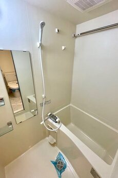 レジディア四谷三丁目 