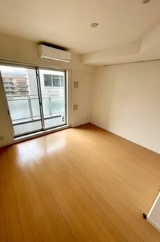 レジディア四谷三丁目 