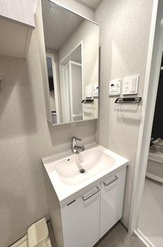 オープンブルーム東日本橋 