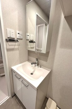 オープンブルーム東日本橋 