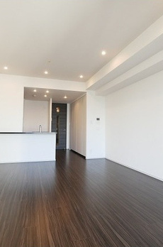 コンフォリア新宿イーストサイドタワー 